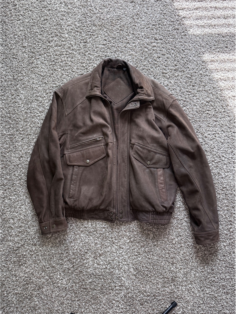 Roundtree & York Men’s Brown Leather Bomber Jacket – Size L